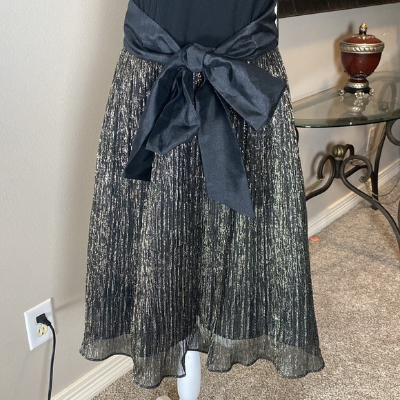 Karin Stevens Party Cocktail Sleeveless Black Gold Dress size 8 - Picture 4 of 11